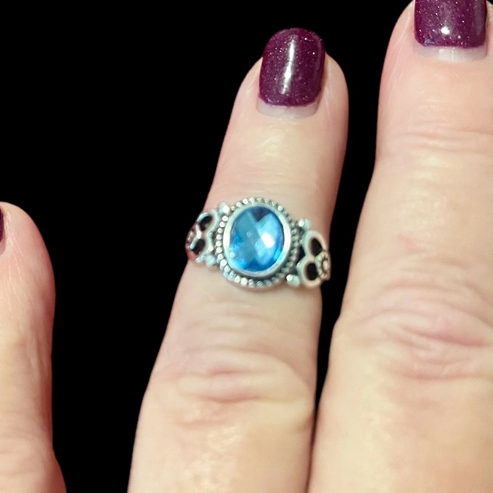 🔥2/$24 or 3/$30🔥 Boho, blue fashion gemstone ring. Size 5 - Picture 2 of 6